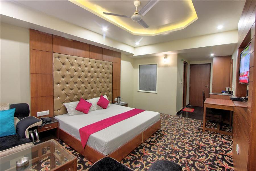 Hotel Neelam Manali Near Volvo Bus Stand Manali Exterior foto